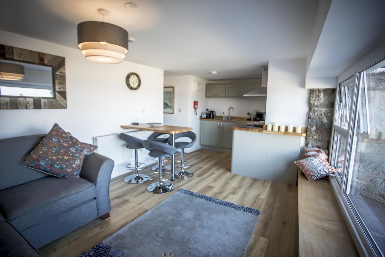 Waters Edge Holiday Apartments Бенлеч Екстериор снимка